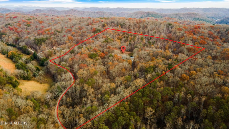 130 Mcgill Branch Ln, Heiskell, TN 37754