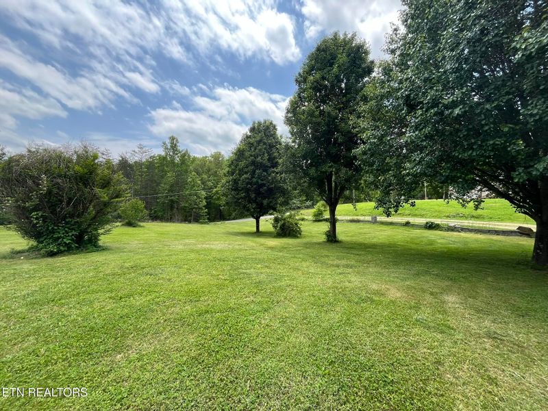 130 New Light Cir, Winfield, TN 37892