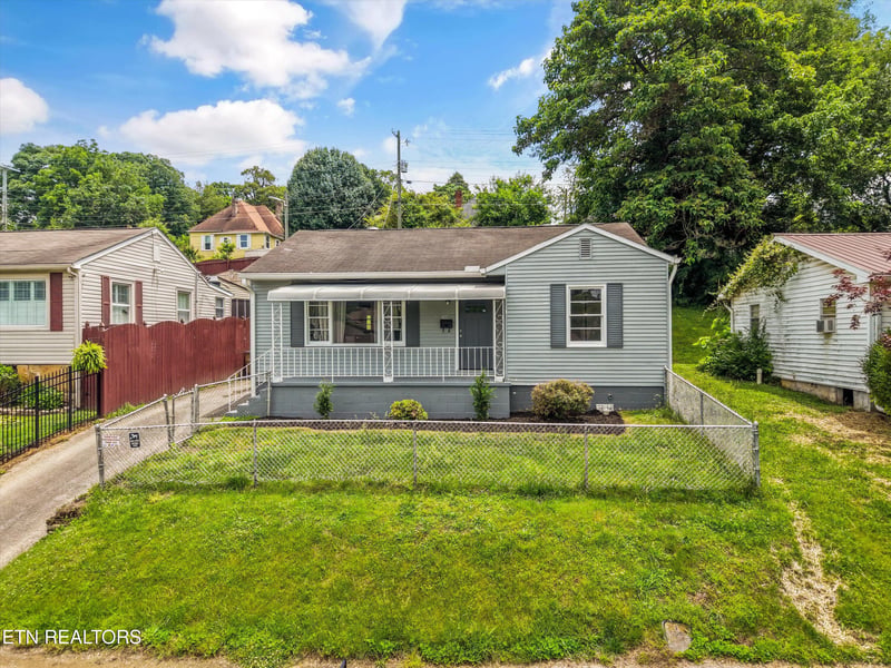 130 Oglewood Ave, Knoxville, TN 37917