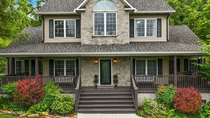 130 Old Walls Hollow Rd, Harriman, TN 37748