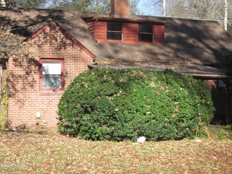 130 Orchard Rd, Norris, TN 37828