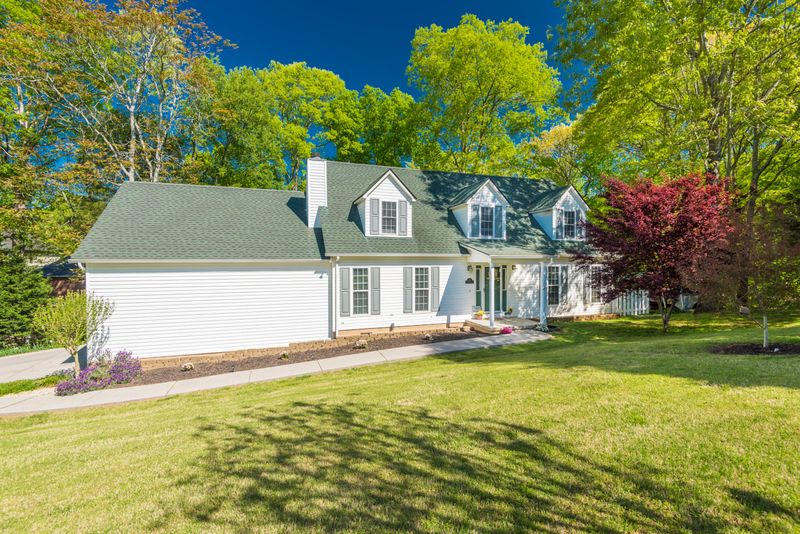 130 Par Dr, Loudon, TN 37774