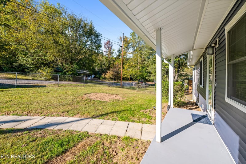 130 Pike Ln, Caryville, TN 37714