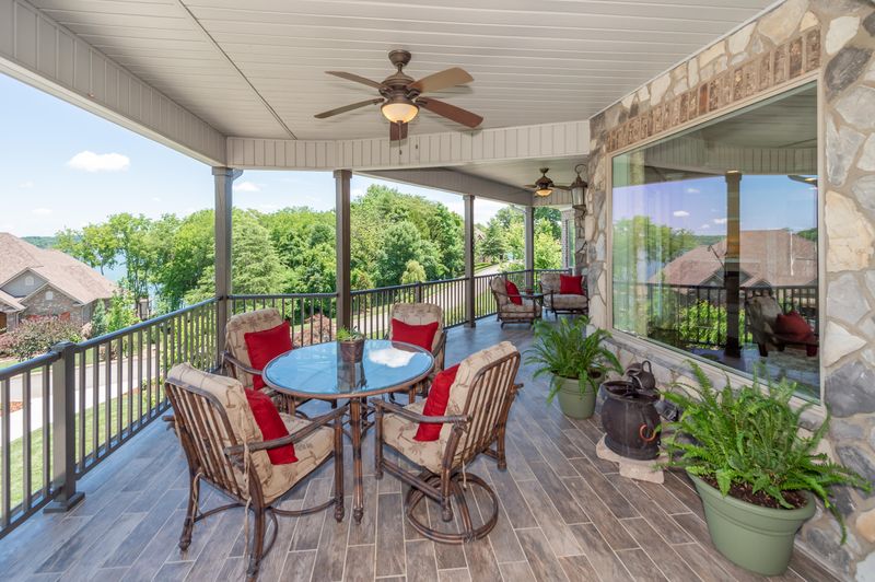 130 Rock Point Dr, Vonore, TN 37885