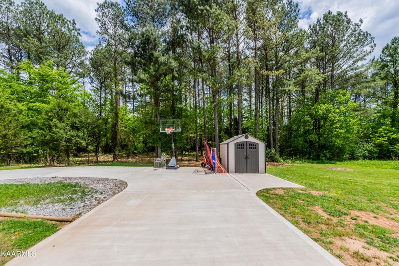 130 Tommy Loop, Sweetwater, TN 37874