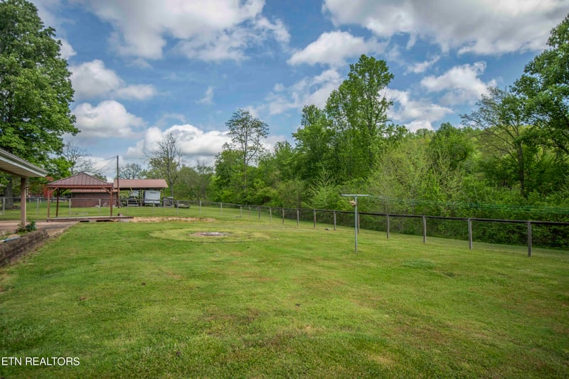 130 Unger Hill Road Rd, Oakdale, TN 37829