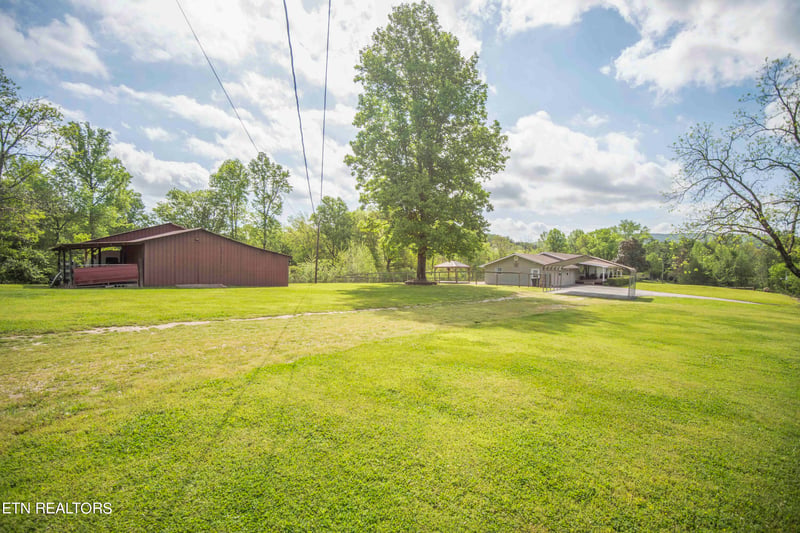 130 Unger Hill Road Rd, Oakdale, TN 37829