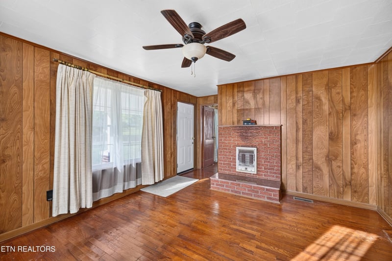 130 Walnut Ln, Rutledge, TN 37861