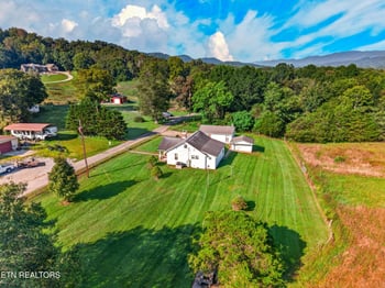 130 Walnut Ln, Rutledge, TN 37861