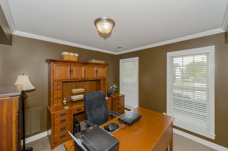 13001 Peach View Dr, Knoxville, TN 37922