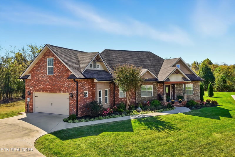 1301 Edenbridge Dr, Alcoa, TN 37701