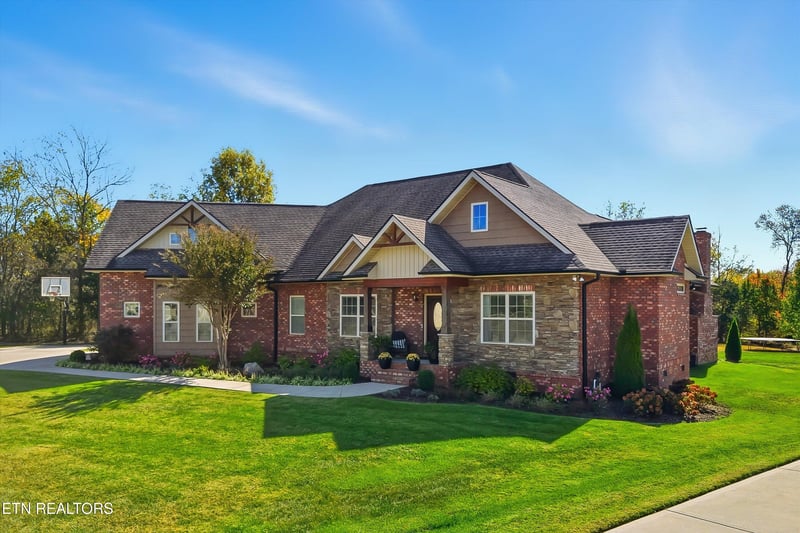 1301 Edenbridge Dr, Alcoa, TN 37701