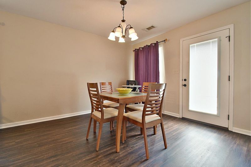 1301 Kline Dr, Loudon, TN 37774