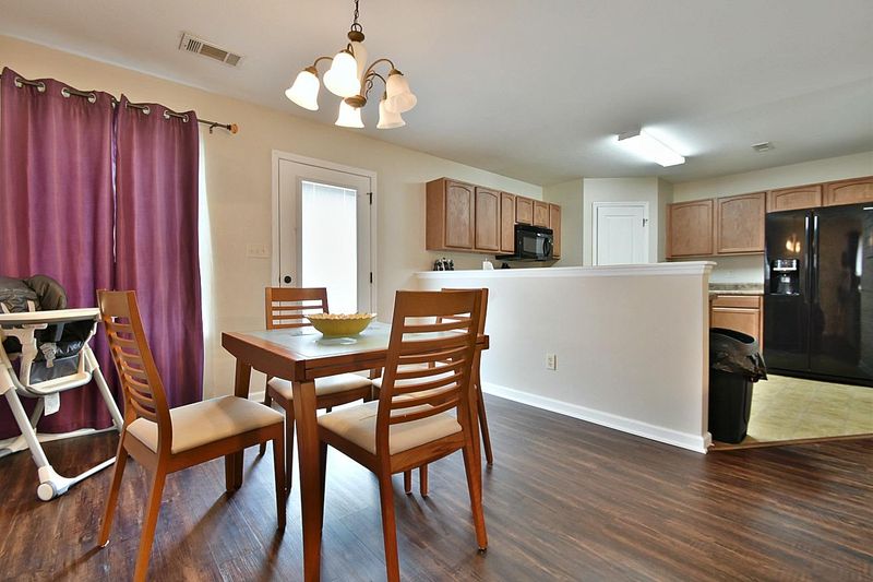 1301 Kline Dr, Loudon, TN 37774