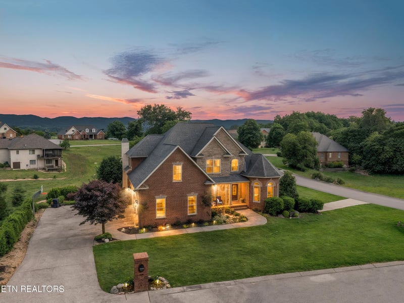 1301 Woodland Tc, Maryville, TN 37803