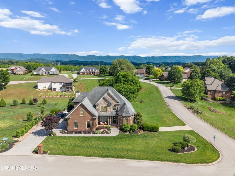 1301 Woodland Tc, Maryville, TN 37803