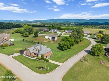 1301 Woodland Tc, Maryville, TN 37803