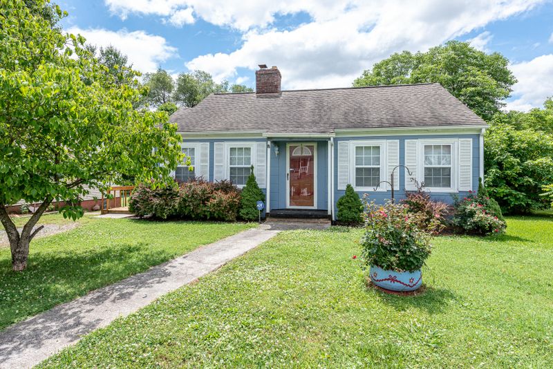1302 Grant St, Alcoa, TN 37701
