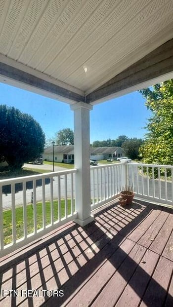 1302 Hialeah Way, Sevierville, TN 37876