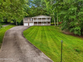 1302 Irwin Dr, Powell, TN 37849