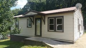 1304 Carmichael St, Morristown, TN 37814