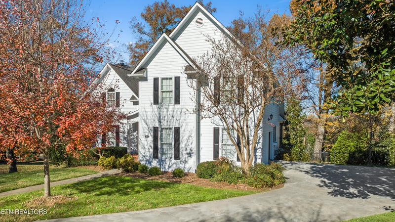 1304 Edinburgh Pl, Knoxville, TN 37919