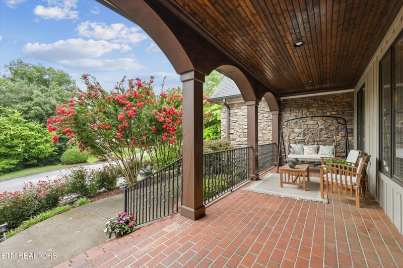 1304 Selby Ln, Knoxville, TN 37922