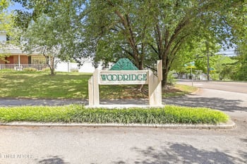 1304 Woodridge Dr, Knoxville, TN 37919