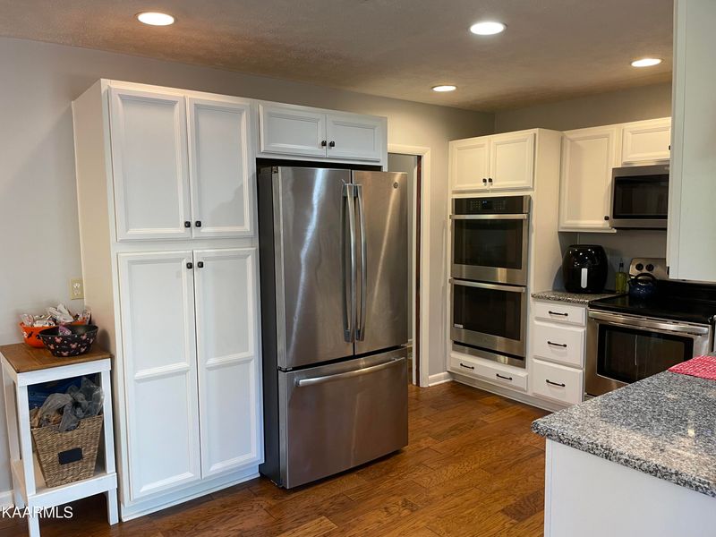 1305 Westfield Dr, Maryville, TN 37804