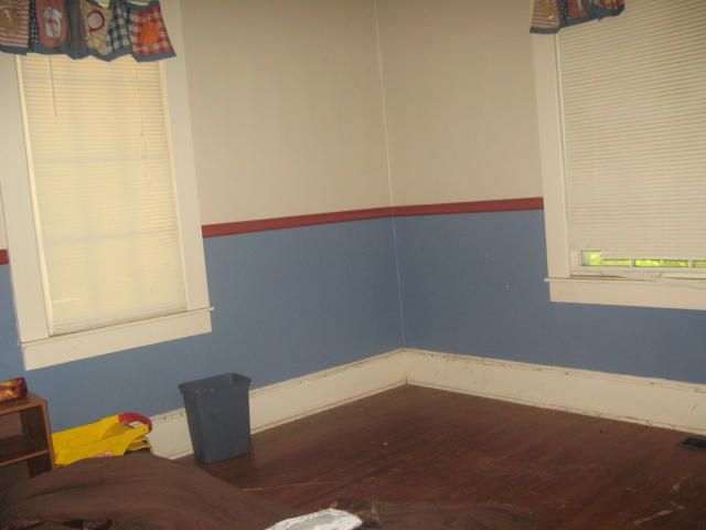 1306 Pennsylvania Ave, Etowah, TN 37331