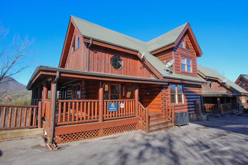 1306 Timberwolf Way, Sevierville, TN 37876