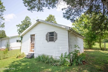 1307 Grove St, Loudon, TN 37774