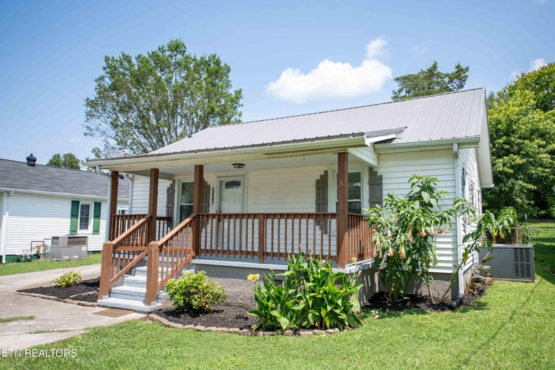 1307 Grove St, Loudon, TN 37774
