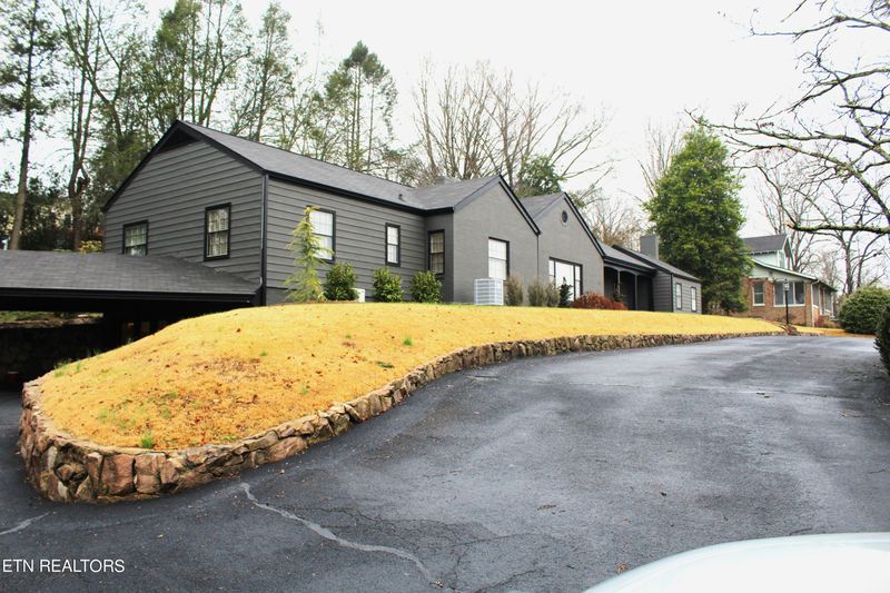 1307 Park St, Sweetwater, TN 37874