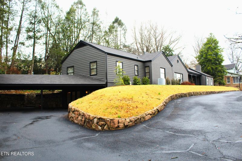 1307 Park St, Sweetwater, TN 37874