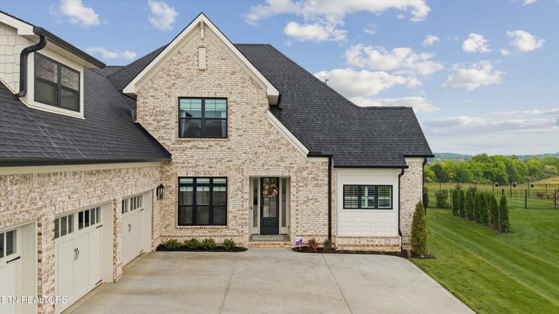 1307 Wagon Hitch Rd, Knoxville, TN 37934