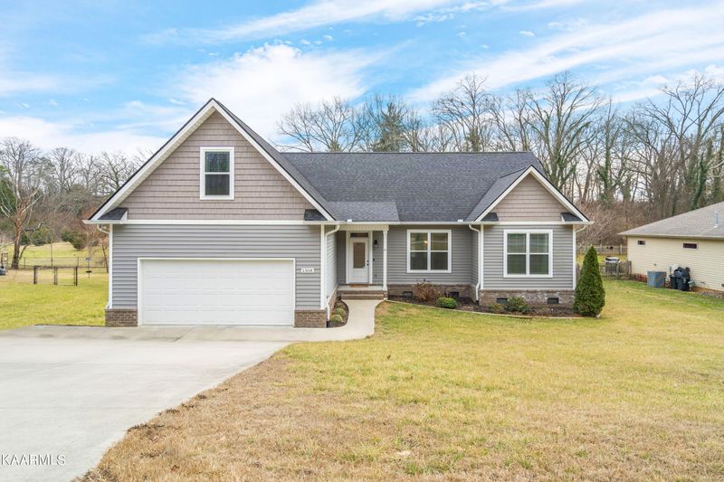 1308 Charles Dr, Knoxville, TN 37918