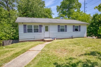 1308 Knollwood Cir, Knoxville, TN 37919