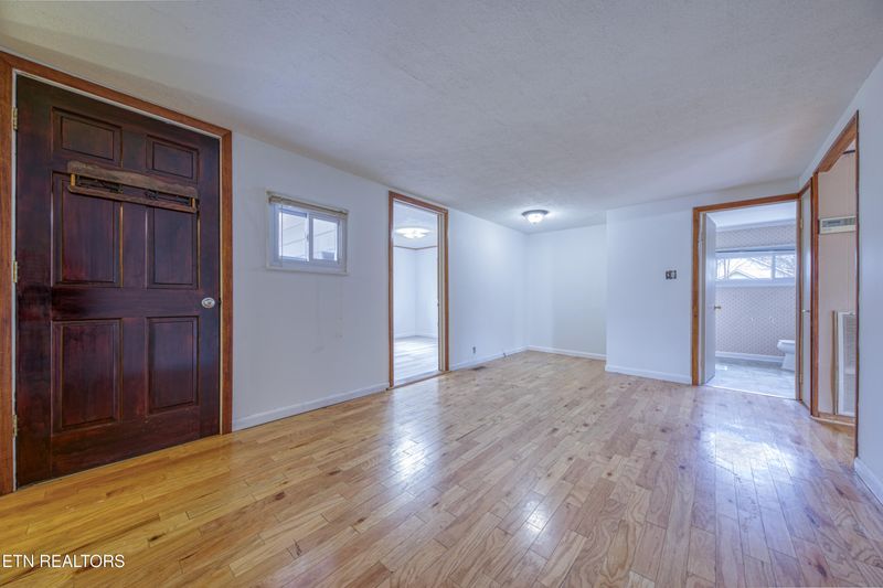 1308 Lawnville Rd, Kingston, TN 37763