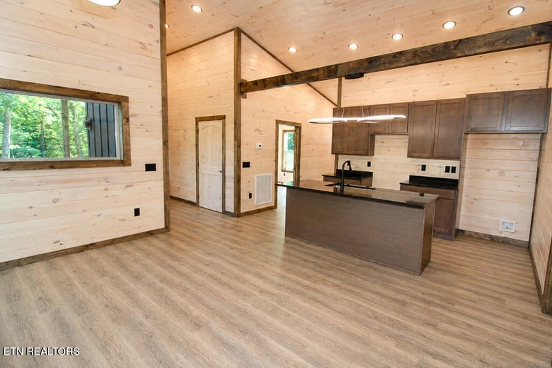1308 N Oak Ct, Sevierville, TN 37876