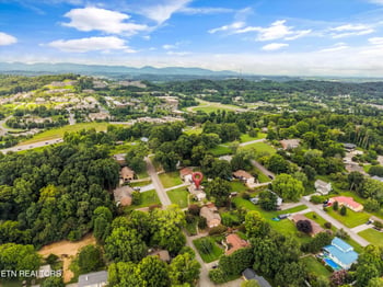 1308 Viking Dr, Knoxville, TN 37932