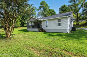1309 Summit St, Athens, TN 37303