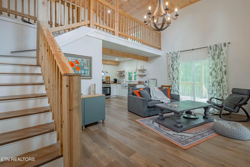 131 Bart Woolum Rd, Lancing, TN 37770