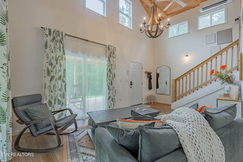 131 Bart Woolum Rd, Lancing, TN 37770