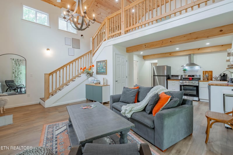 131 Bart Woolum Rd, Lancing, TN 37770