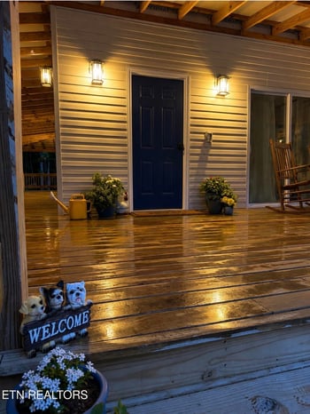 131 Bart Woolum Rd, Lancing, TN 37770