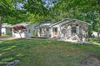 131 Berkshire Loop, Crossville, TN 38558