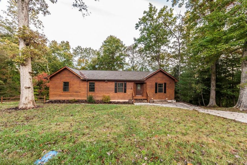 131 Boyd Ln, Harriman, TN 37748