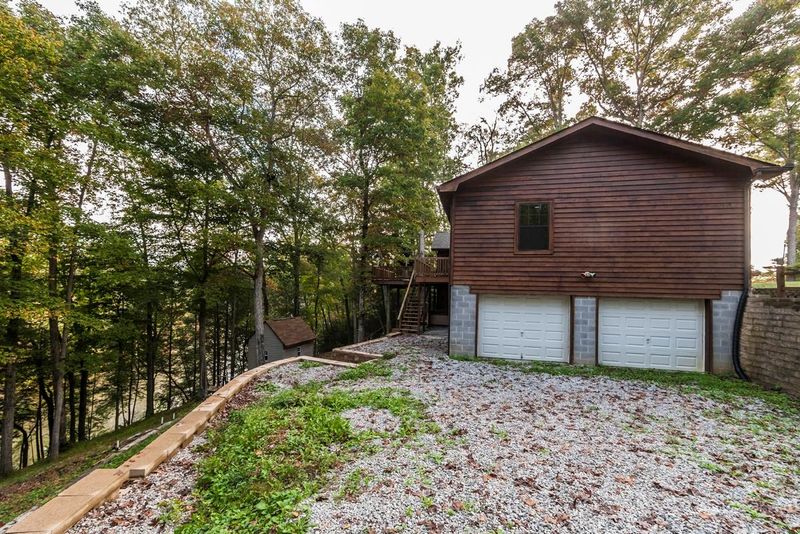 131 Boyd Ln, Harriman, TN 37748