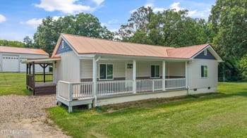 131 Burrville Rd, Sunbright, TN 37872